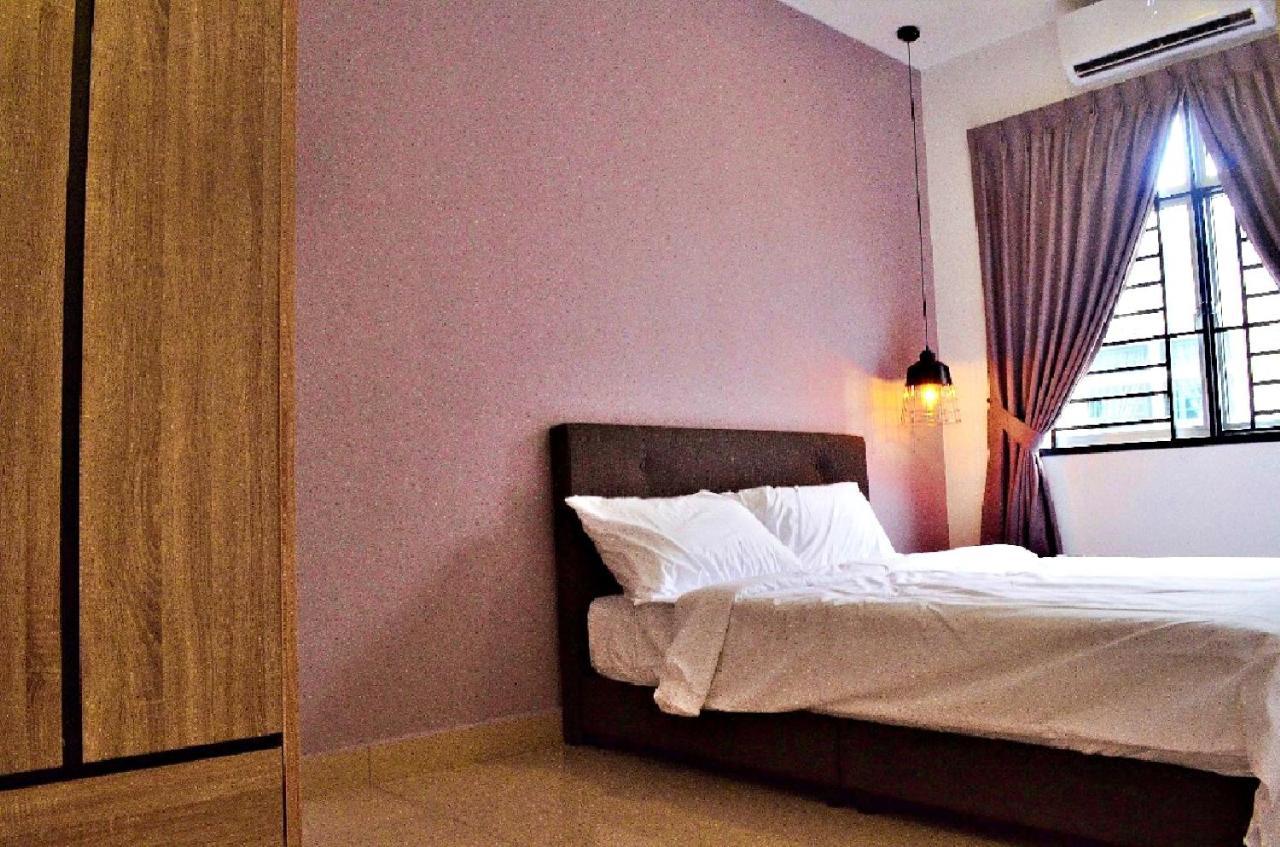 Desaru Cosy Homestay - Near Waterpark, Beach, Rapid -Wifi, Tvbox, Steamboat, Bbq Available Exterior foto