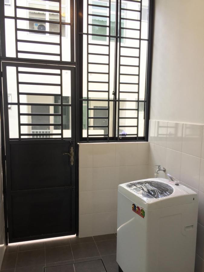 Desaru Cosy Homestay - Near Waterpark, Beach, Rapid -Wifi, Tvbox, Steamboat, Bbq Available Exterior foto